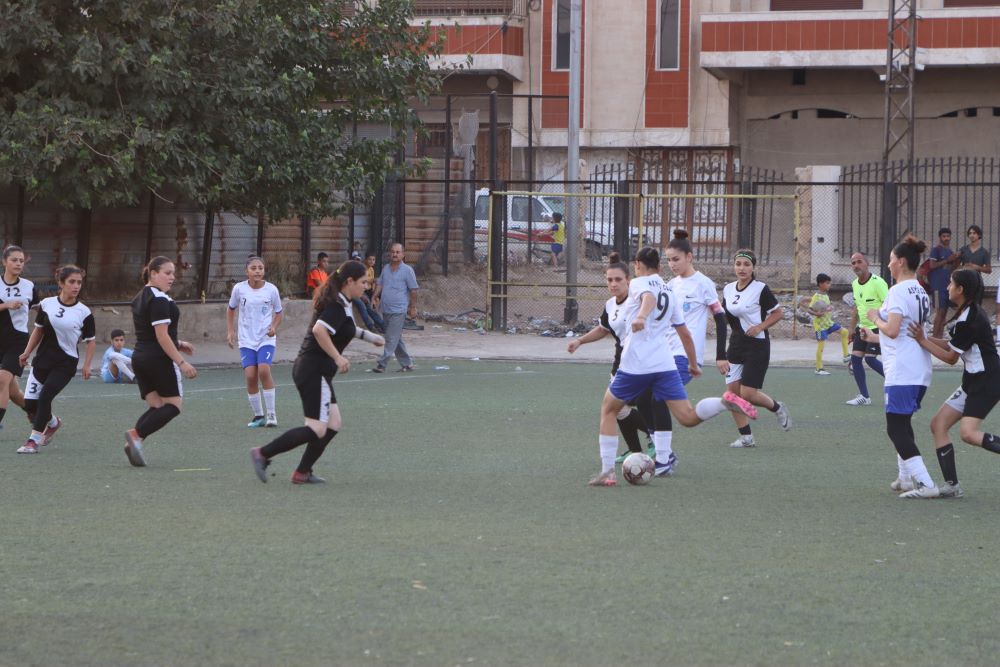 شابات الآساييش يتصدرن مرحلة الذهاب من دوري الشابات في مقاطعة الجزيرة