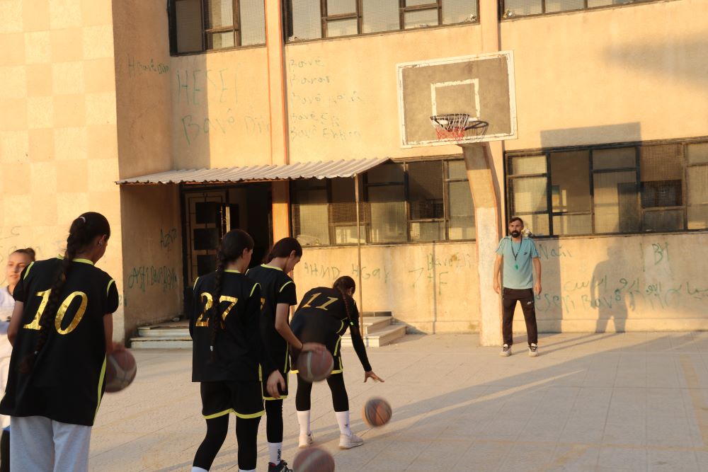 مدرسة “راين الدرباسية” لكرة السلة خطوة رائدة بحاجة للدعم