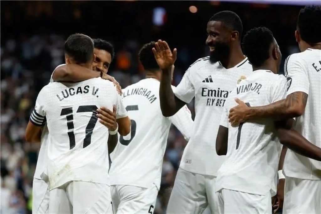ريال مدريد يخمد انتفاضة ألافيس بشق الأنفس