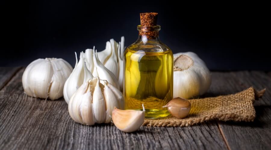 فوائد زيت الزيتون والثوم للشعر