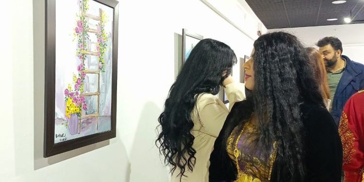 الشاعر ألماس خان كنولَيّ 1706م ـ 1779م
