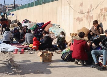  مهجرو مقاطعة عفرين والشهباء.. بين مطرقة التهجير وسندان تجّار الحروب