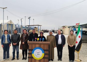 القاطنون في المخيمات… بين المعاناة والتجاهل الدولي لمبادرة الإدارة الذاتية