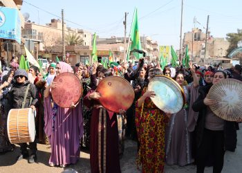 مزكين طاهر: المرأة هي الأكثر نضالاً في ثورة الفن والثقافة وحماية مكتسباتها