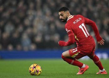 غيوم رغم التوهج.. ماذا يُخبِئ 2025 لصلاح؟