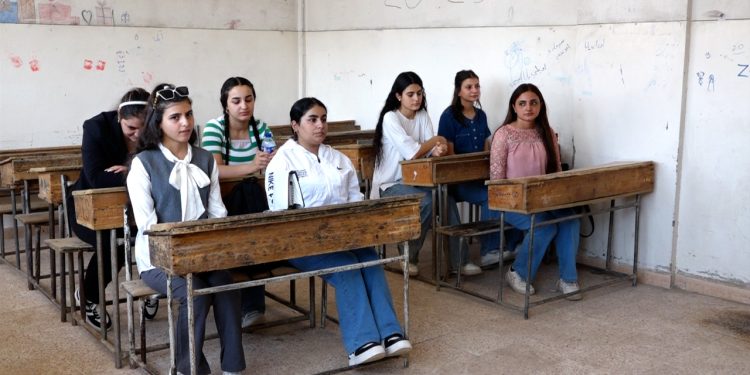 جهود مبذولة لدمج الطلاب المهجرين في مدارس إقليم شمال وشرق سوريا