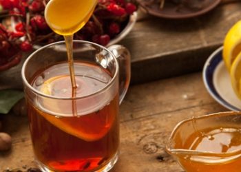 أفضل المشروبات لتهدئة القولون العصبي