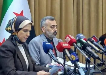“الحوار الوطني السوري”.. بين التمثيل الزائف والتغيير المؤجل