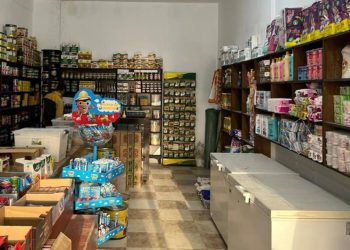 في ظلِّ انخفاض الصرف مطالبات شعبية في دير الزور بضبطِ أسعار المواد الغذائية