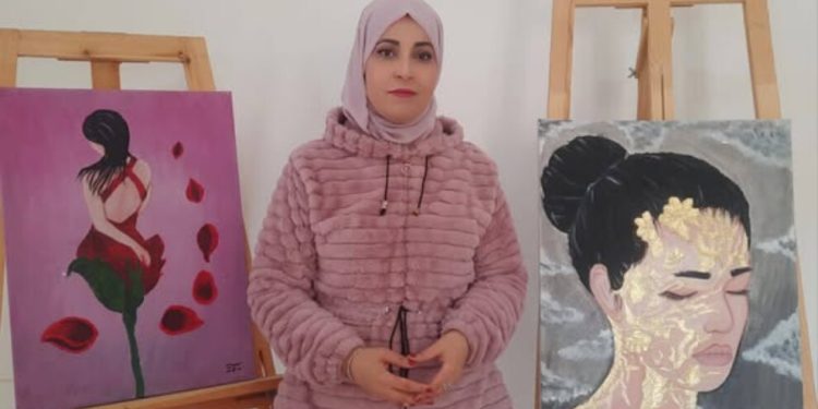 الفن التشكيلي نافذة واسعة تُمكّن المرأة من التعبير عن قضاياها