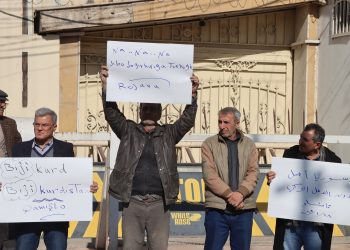 سياسيّون: إيقاف الهجمات التركية وفرض حظر الطيران مطلبنا