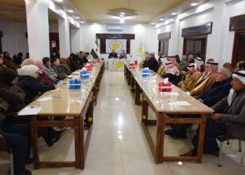 شيوخ وأحزاب ورجال دين: تطوير الحوار الوطني بين السوريين أساس الحلول