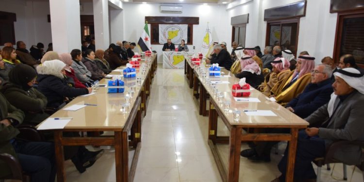 شيوخ وأحزاب ورجال دين: تطوير الحوار الوطني بين السوريين أساس الحلول