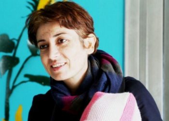 مدينة فلورنسا الإيطالية تمنح المواطنة الفخرية للناشطة بخشان عزيزي