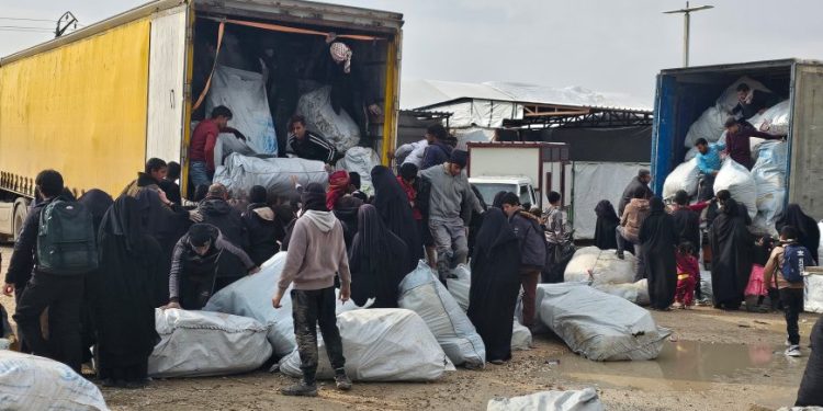 مغادرة دفعة جديدة من العراقيين لمخيم الهول