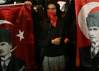 أعداد المتظاهرين في إسطنبول تتجاوز مليوني شخص