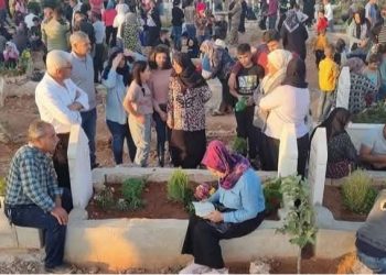 إرغام أهالي عفرين على نقل جثث موتاهم.. سياسة تعسفية وجريمة إنسانية