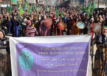 صحفية صينية: استمرار المرأة في نضالها يولد الإنجازات