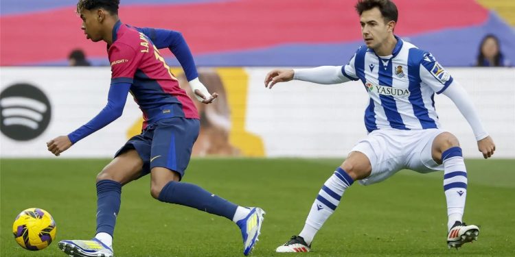 برشلونة يقسو على ريال سوسيداد ويستعيد صدارة الليغا