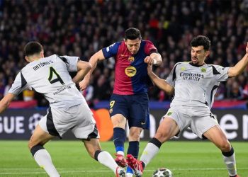 نادي برشلونة يُمزق شباك بنفيكا ويعبر نحو ربع نهائي الأبطال