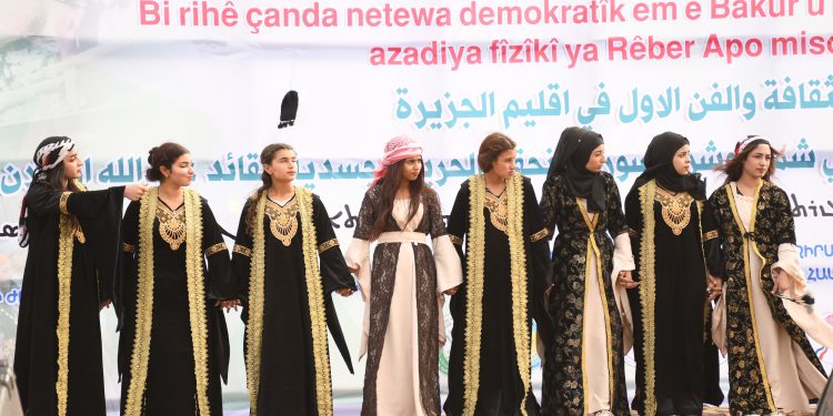 بين الأبداع الفني وروح النضال… المرأة تتألق في يومها العالمي