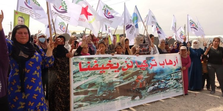 تظاهرات مهجري كري سبي تنديد بمجزرة كوباني ومطالبات بوقف المجازر التركية