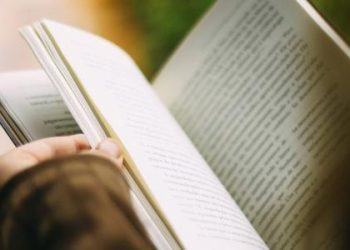تقهقر القراءة ينبئ باقتراب “كارثة معرفية”