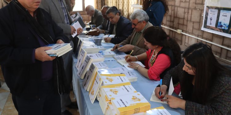 حفل توقيع ستة كتب شعر فازت بمهرجان أوصمان صبري بدورته السابعة