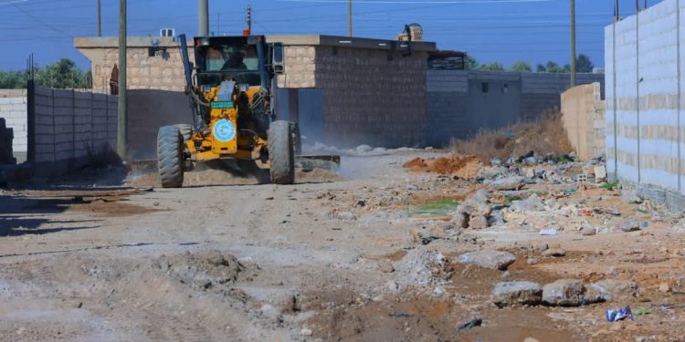 لتحسين الطرق والبنية التحتية.. بلدية الشعب في الطبقة تستمر بمشروعها