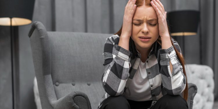 ما هو الاحتراق النفسي؟ وكيف تخرجين منه قبل فوات الأوان؟