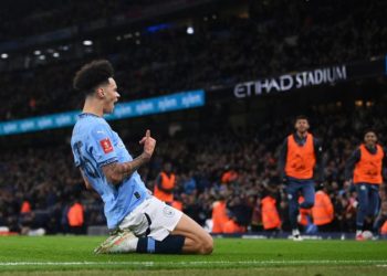مانشستر سيتي ينجو من فخ قاهر ليفربول