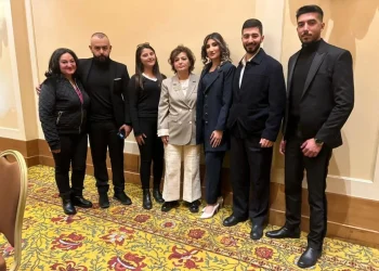 نائبة مبعوث الأمم المتحدة إلى سوريا تشيد بتضحيات شعوب شمال وشرق سوريا