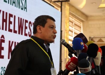القائد العام لقوات سوريا الديمقراطية مظلوم عبدي في كونفرانس “وحدة الصف والموقف الكردي في روج آفا كردستان”: