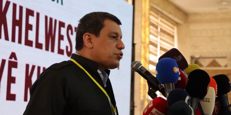 القائد العام لقوات سوريا الديمقراطية مظلوم عبدي في كونفرانس “وحدة الصف والموقف الكردي في روج آفا كردستان”: