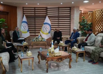 الإدارة الذاتية تُسلِّم امرأة وثلاثة أطفال من عوائل داعش لبريطانيا