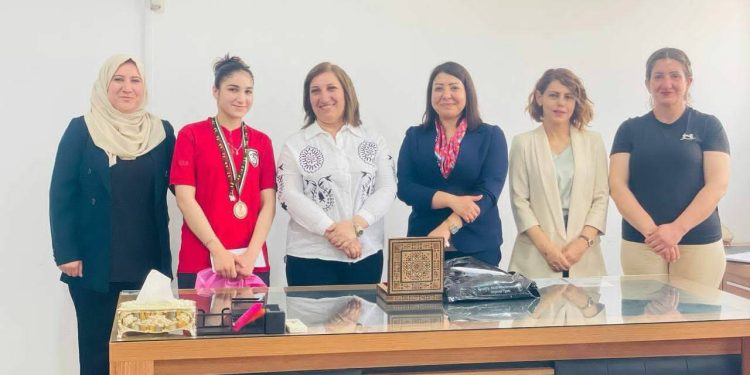 الإدارة الذاتية في مقاطعة الجزيرة تُكرّم لاعبات منتخب سوريا للشابات