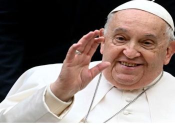بعد صراع مع المرض رحيل بابا الفاتيكان فرنسيس عن عمر يناهز 88 عاماً