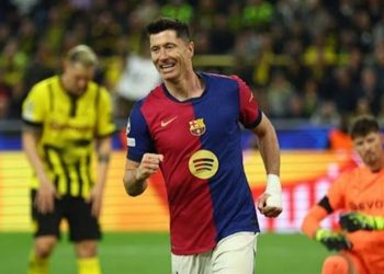 برشلونة يتأهل رغم الهزيمة أمام بوروسيا