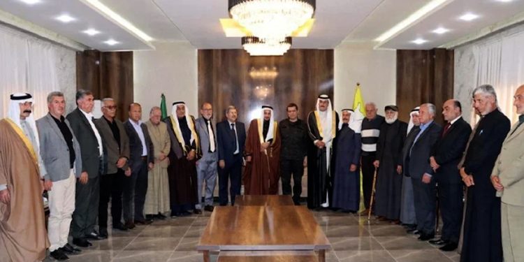 القائد العام لقوات سوريا الديمقراطية يستقبل وفداً من أهالي مقاطعة الرقة