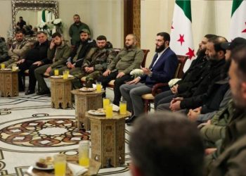 حكومة دمشق الجديدة بين شبح المركزية وسياسات الإقصاء “رؤية في الضباب”