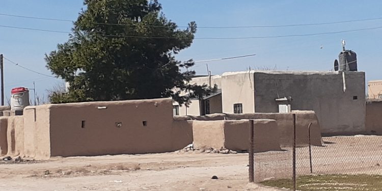 قرية تعلك.. تاريخ من النضال للبقاء