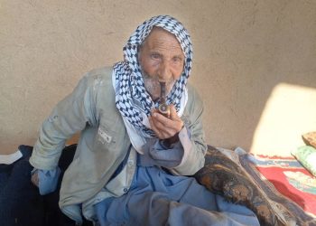 معمر يتجاوز 125 عاماً.. لا يزال يتمتع بذاكرة قوية وروح جميلة