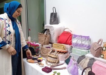 مغربية حوّلت هوايتها بالحقائب مشروعًا خاصاً