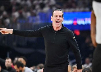أتكينسون يتوّج بجائزة مدرب العام في NBA