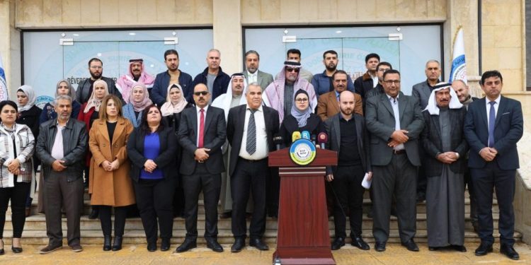 الإدارة الذاتية نموذج ديمقراطي لإعادة بناء سوريا على أسس اللامركزية والتعددية