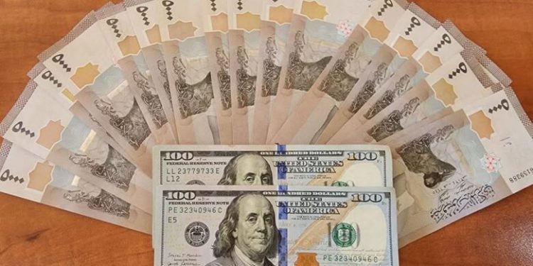 الليرة السورية تعاود الانخفاض مجدداً