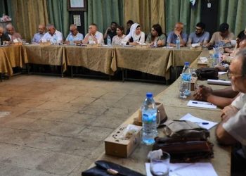 جلسة حوارية في حلب تدعو لتعميم تجربة الإدارة الذاتية في سوريا