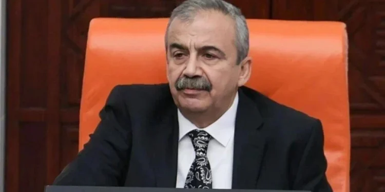 سري سريا أوندر… فارس السلام والديمقراطية سيبقى خالداً في ذاكرتنا