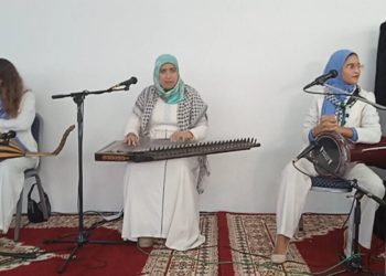 يسرا شهواد نضال فني توج بتأسيس فرقة “شدا الأنغام”