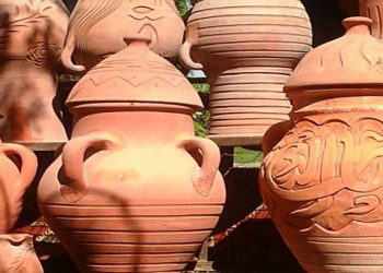 صناعة الفخار في الدول العربية مهارة متوارثة عبر الأجيال